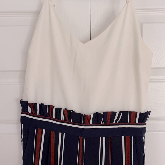 Vertical striped waist paper bag jumpsuit - Picture 3 of 4